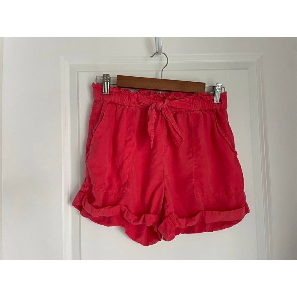 Shorts - Picture 1 of 2